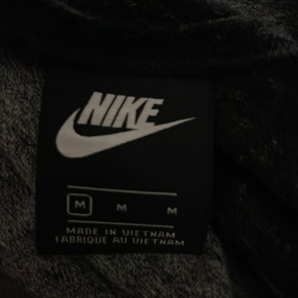 Nike Performance Tank - Picture 5 of 5